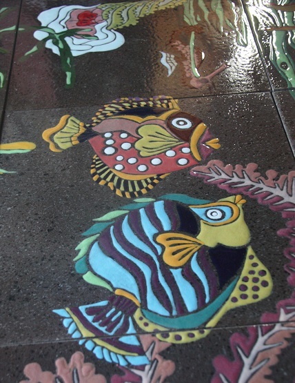 Ceramic Lava Fish Table